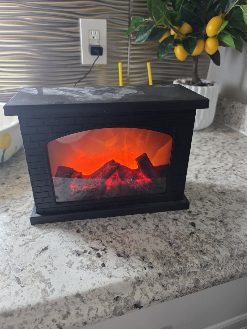 Mini Electric Fireplace Tabletop- Black with Glowing Red Flame